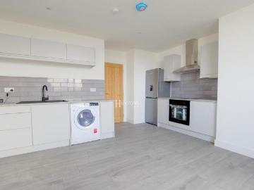 Cyncoed Cardiff, CF23, Cardiff - Equipped kitchen