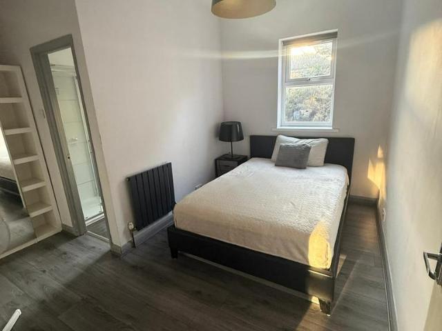 1 bedroom flat to rent