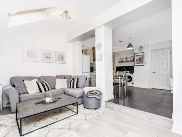 1 bedroom flat to rent
