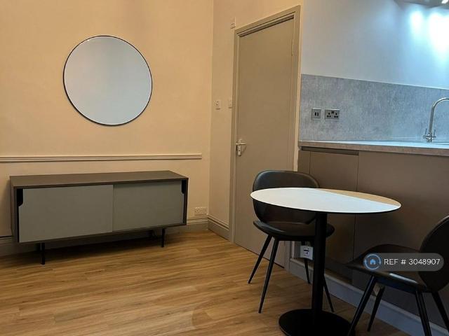 1 bedroom flat to rent