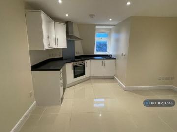 Arun, West Sussex county, Sussex - Equipped kitchen