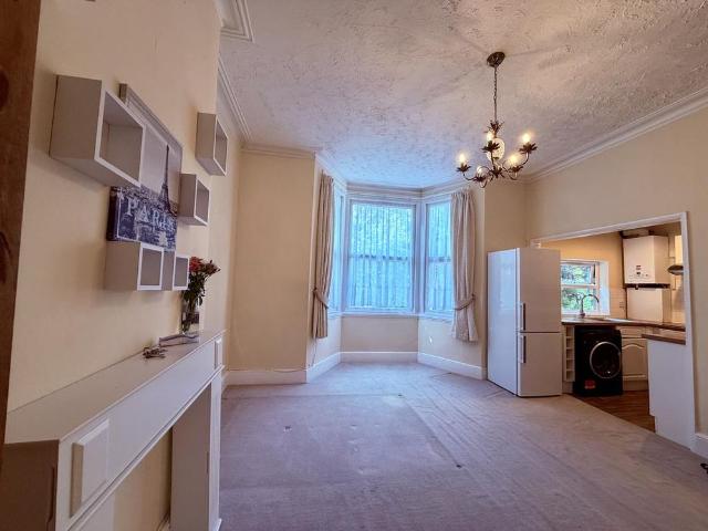 1 bedroom flat to rent