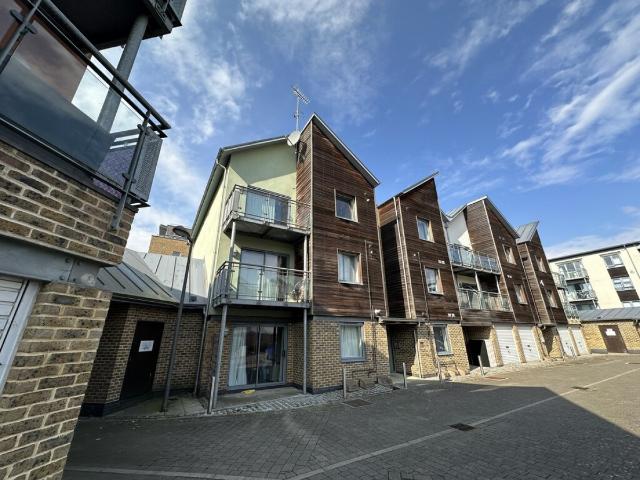 1 bedroom Flat To Rent