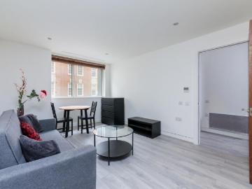 Mayfair, London, Greater London - Lift