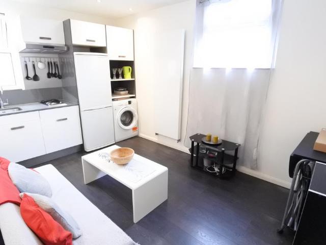 1 bedroom flat to rent
