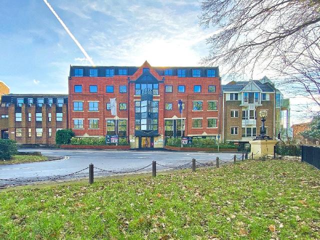 1 BEDROOM Flat / Apartment