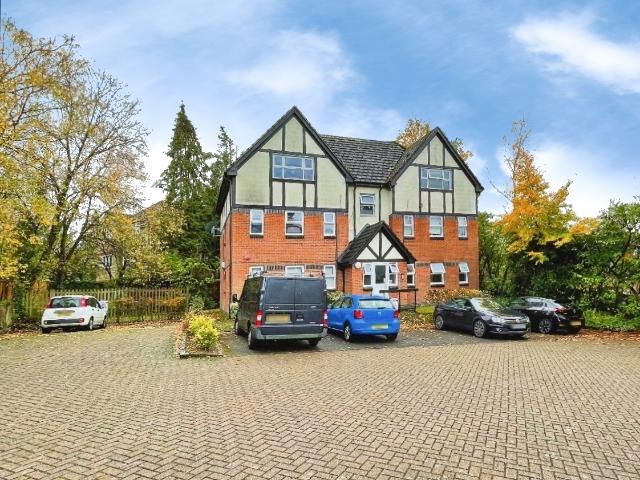 1 BEDROOM Flat / Apartment