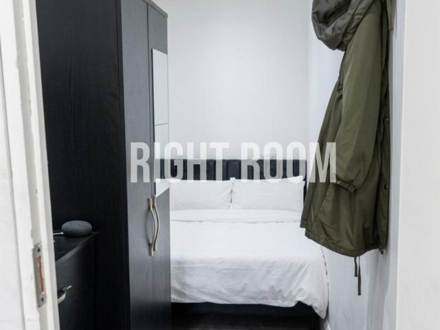 1 Bedroom Flat, Edenhall Close, Romford, RM3 7RU