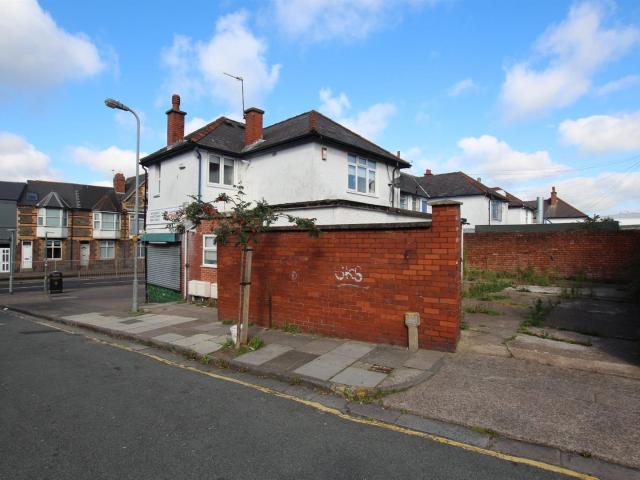 1 Bedroom Flat First Floor To Let