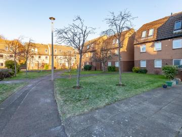 1 bedroom flat for sale