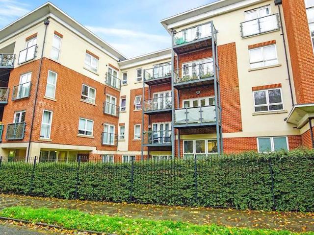 1 bedroom flat for sale