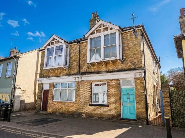 1 bedroom flat for sale