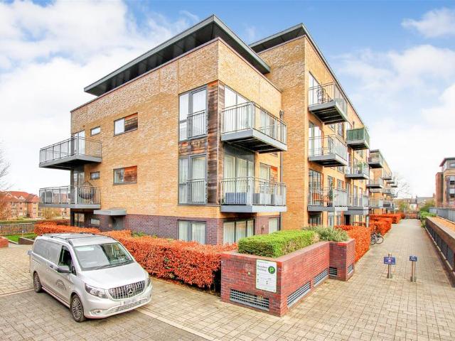 1 bedroom flat for sale