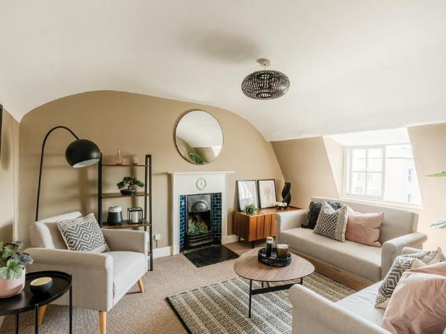1 bedroom flat for sale