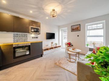 1 bedroom flat for sale