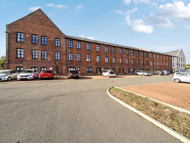 1 bedroom flat for sale