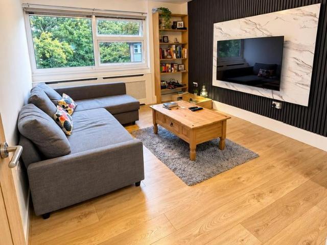 1 bedroom flat for sale