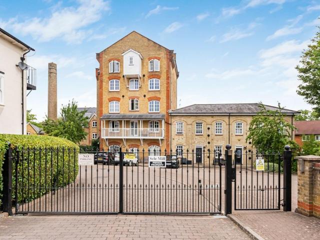 1 bedroom flat for sale
