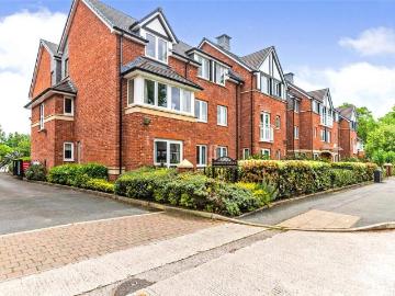 Levenshulme Manchester, M19 - Lift, Equipped kitchen