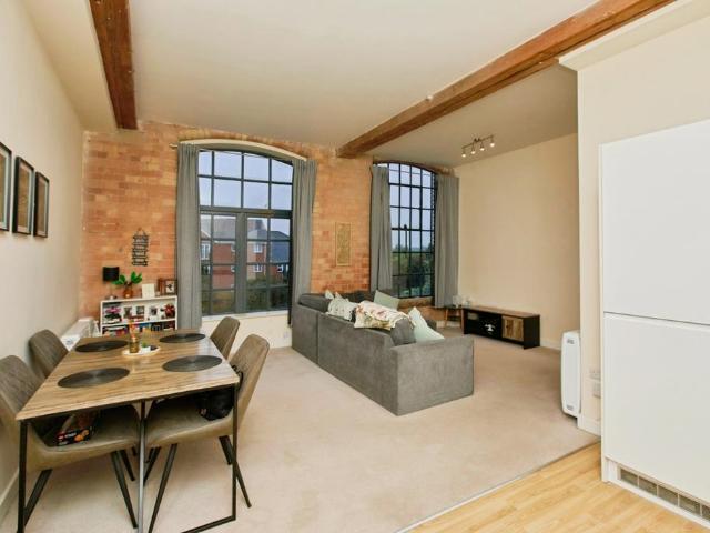 1 bedroom flat for sale