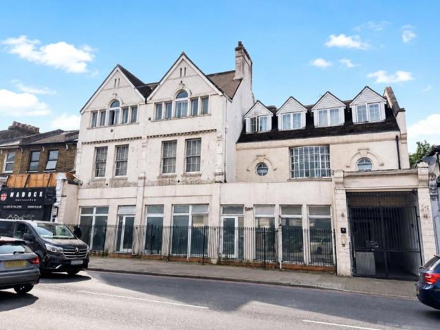 1 bedroom flat for sale