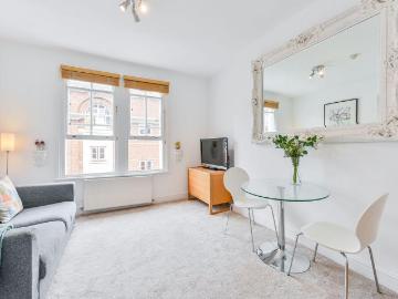 1 bedroom flat for sale
