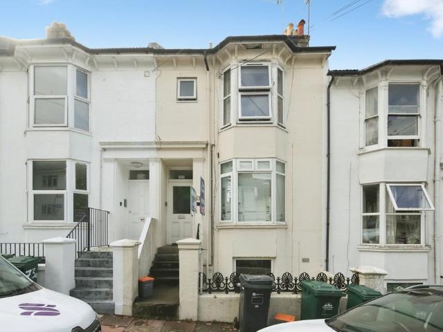 1 bedroom flat for sale