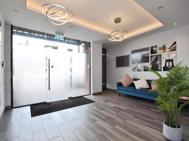 1 bedroom flat for sale