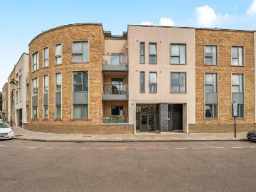 1 bedroom flat for sale