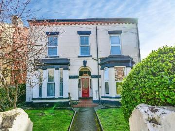 1 bedroom flat for sale
