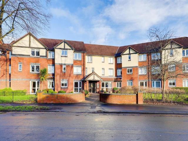 1 bedroom flat for sale