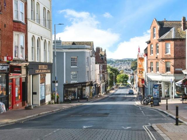 1 bedroom flat for sale