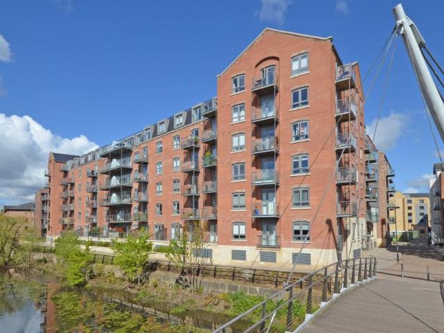 1 bedroom flat for sale