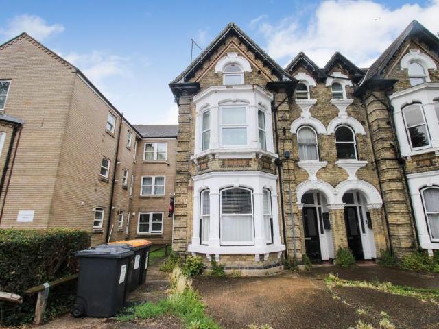 1 bedroom flat for sale