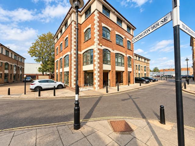 1 bedroom flat for sale
