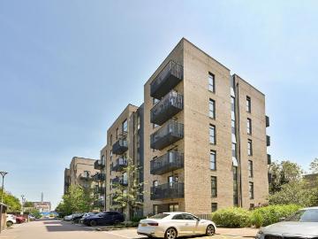 1 bedroom flat for sale