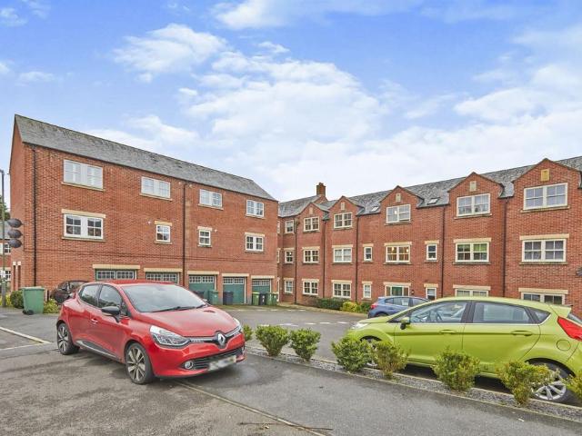 1 bedroom flat for sale