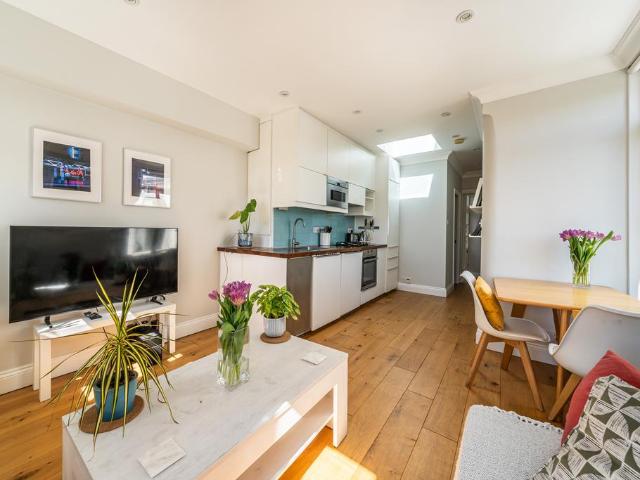1 bedroom flat for sale
