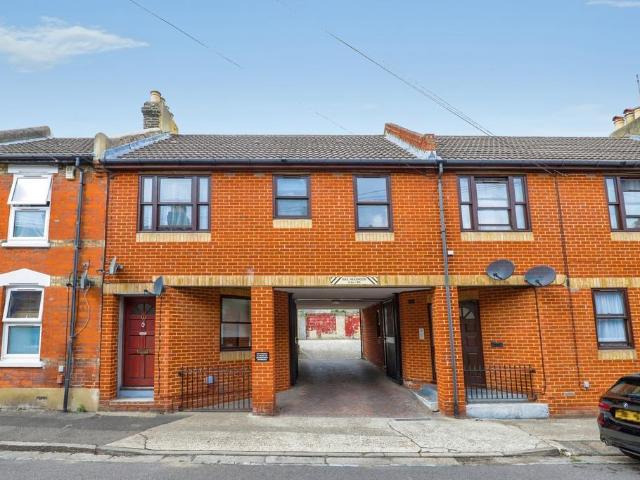 1 bedroom flat for sale