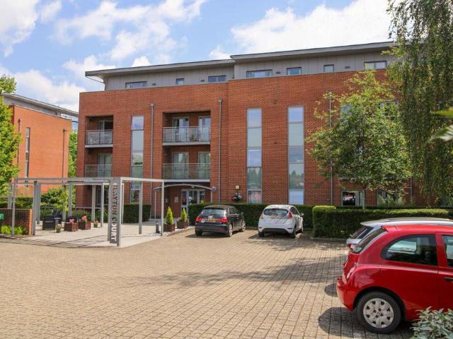 1 bedroom flat for sale