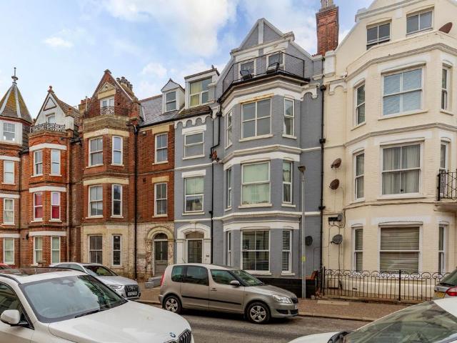 1 bedroom flat for sale