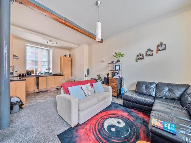 1 bedroom flat for sale