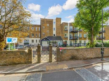 1 bedroom flat for sale