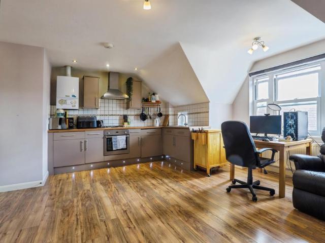1 bedroom flat for sale