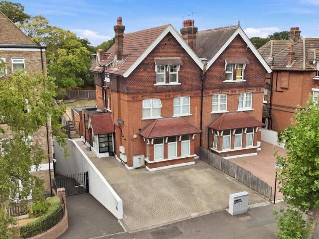 1 bedroom flat for sale