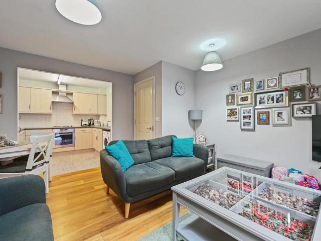 1 bedroom flat for sale