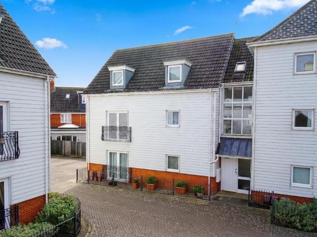 1 bedroom flat for sale