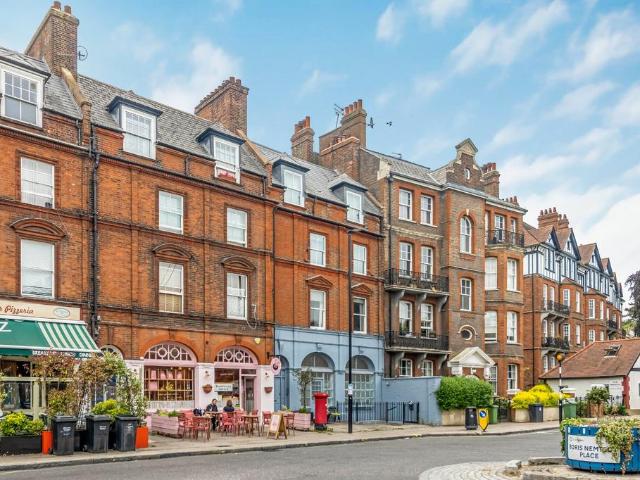 1 bedroom flat for sale