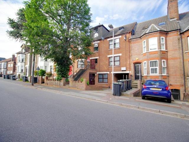 1 bedroom flat for sale