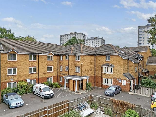 1 bedroom flat for sale